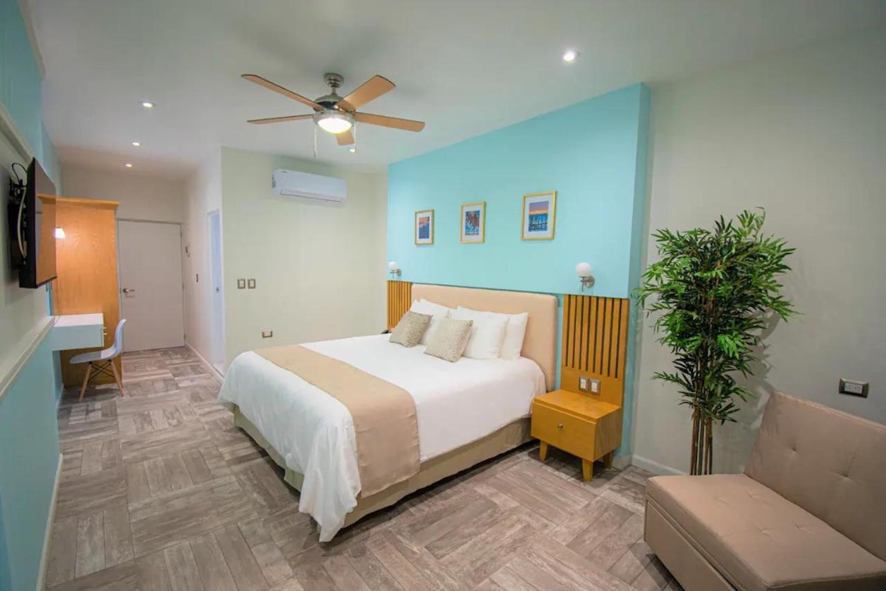 Bartolome Oceanfront Suites Isla Mujeres Exterior photo